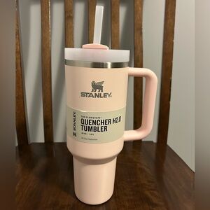 Pink Stanley 40 Oz  Quencher H2.0 Tumbler (Bloom) The Clean‎ Slate Collection